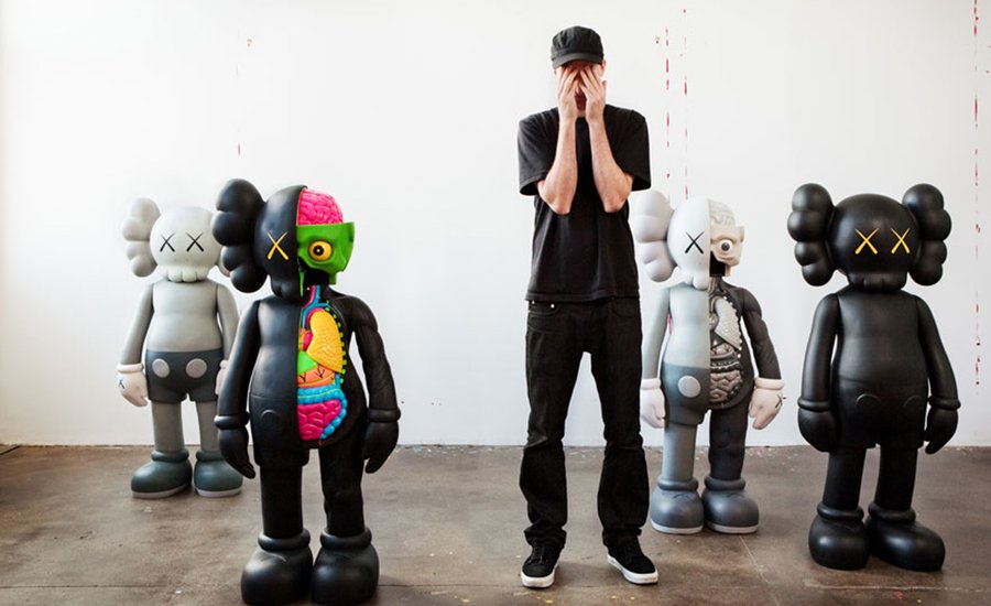 5 Reasons to Collect KAWS's Ceramic Plate Set