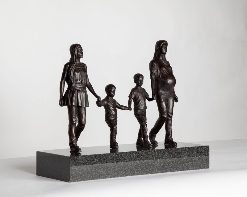Gillian Wearing - A Real Birmingham Family for Sale | Artspace