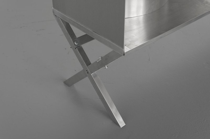 picture of the exhibition location Side table detail