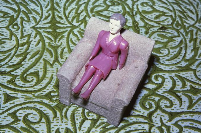 Purple Woman/Gray Chair/Green Rug(1978)