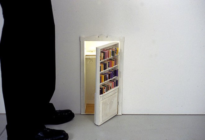Todd Knopke's Closet (2002). Courtesy of the artist.