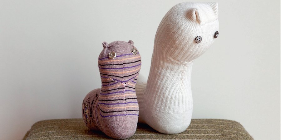Let Ai Weiwei Teach You How to Make Anti-Authoritarian Sock Puppets in 8 Easy Steps