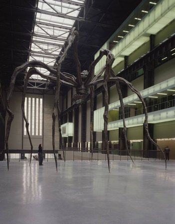 Louise Bourgeois Maman