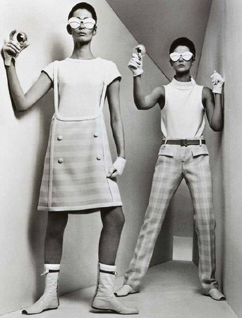 Futuristic Fashion Influences: Beyond Trends and Boundaries