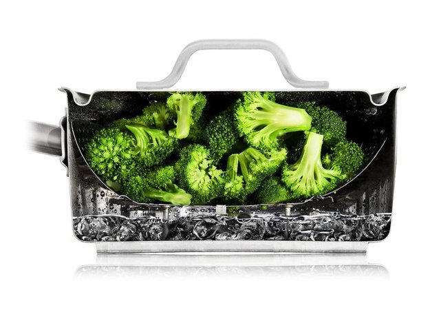 Steaming Broccoli