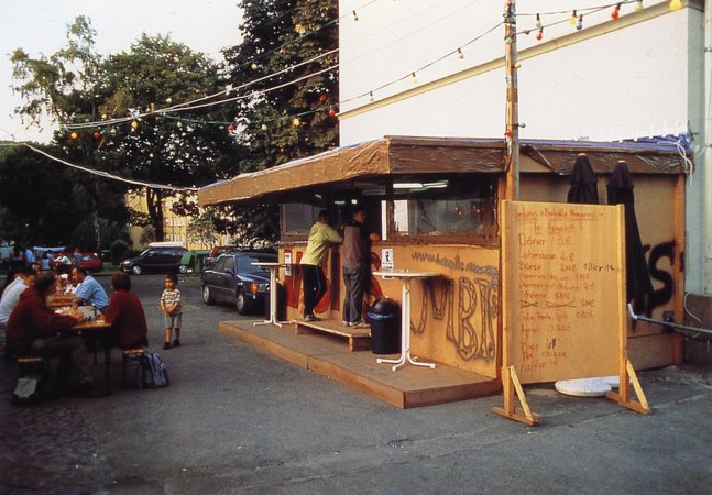 Thomas Hirschhorn's Bataille Monument, 2002