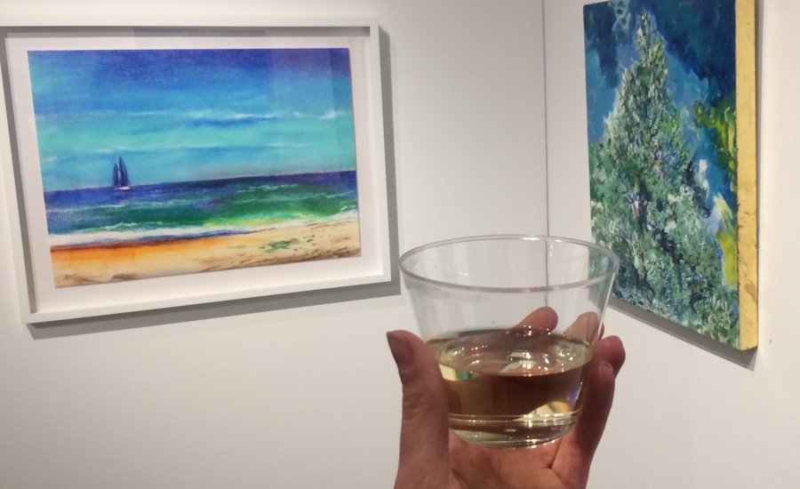 How to "Do" Gallery Openings: What to Expect, What to Wear, and How to Network (Don't Do It!)