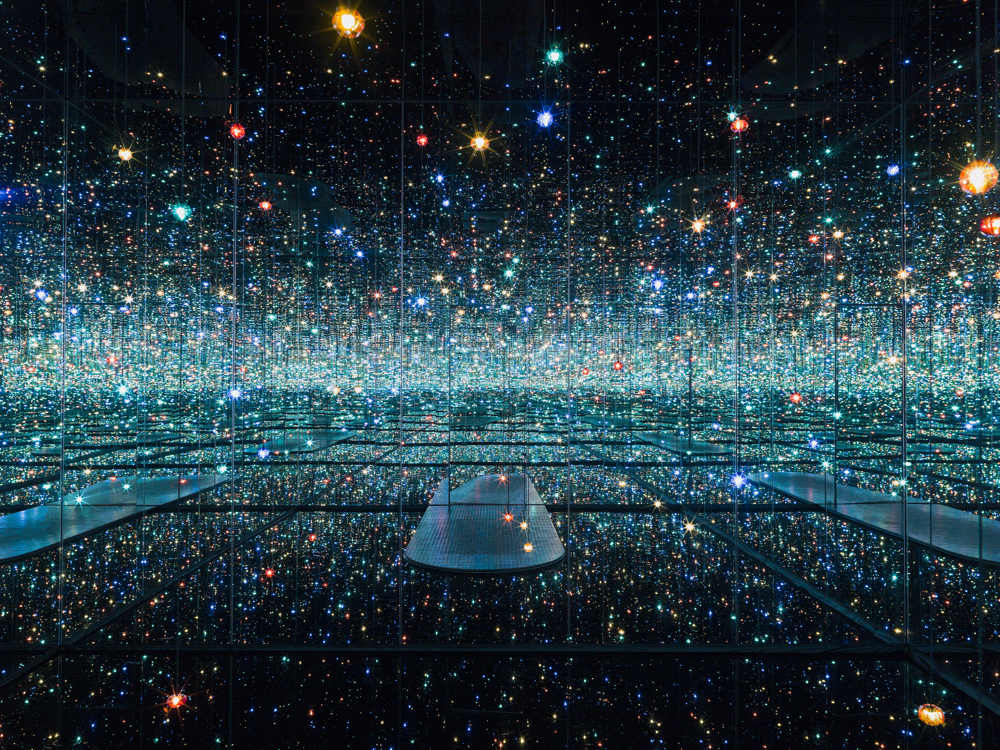 Yayoi Kusama, Infinity Mirrored Room –The Souls of Millions of Light Years Away, 2013  Woo