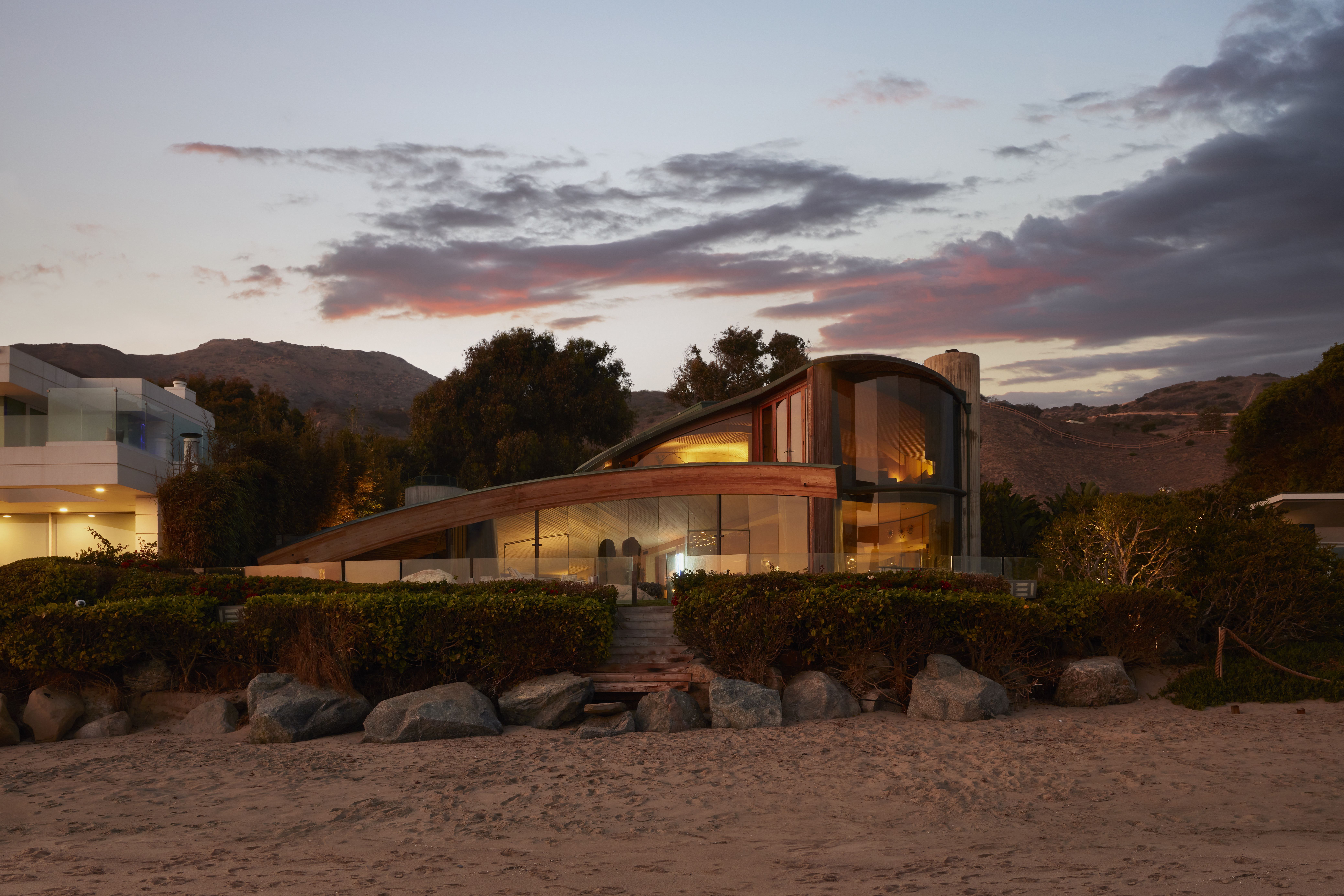 The Segel House by John Lautner, photographed by Roger Davies