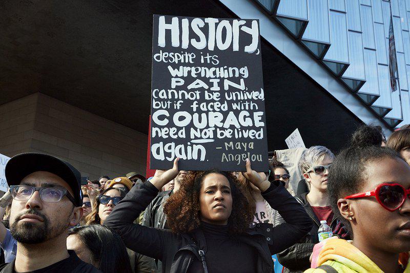 O OLHAR FEMININO: MULHERES ARTISTAS NA FORMA MASCULINA E FEMININA catherine opie herstory womens march