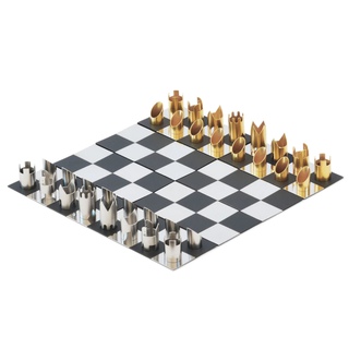 Cyril Endfield, Travel Chess Set