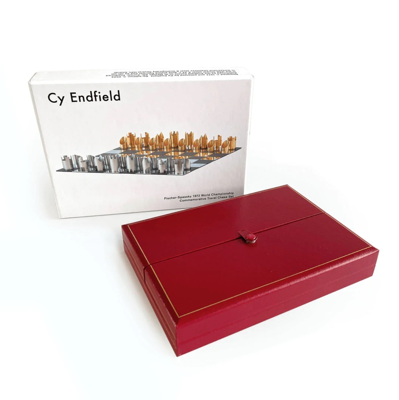 view:70680 - Cyril Endfield, Travel Chess Set - 