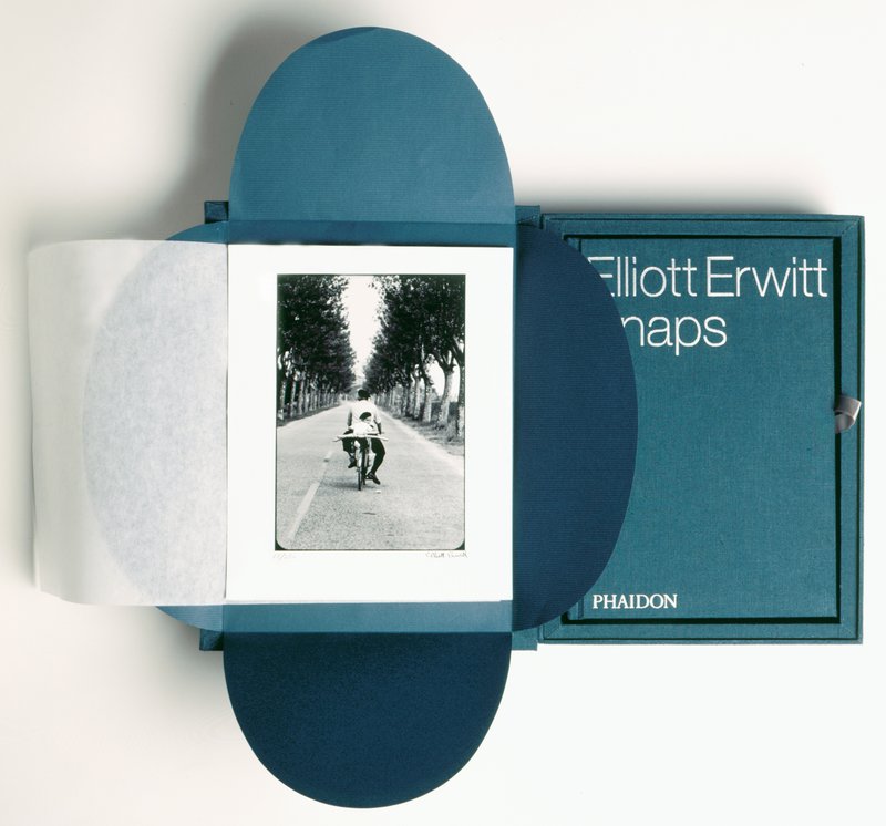 view:2086 - Elliott Erwitt, New York, 1969 - 