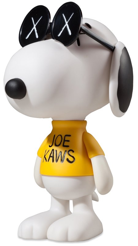 kaws peanuts snoopy