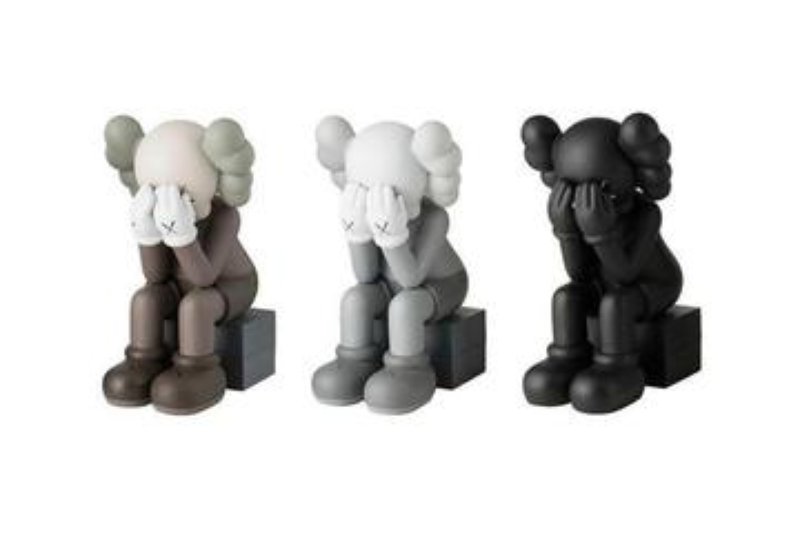 KAWS Passing Through Open Edition Vinyl Figure Black Brand New Action Figure Toy