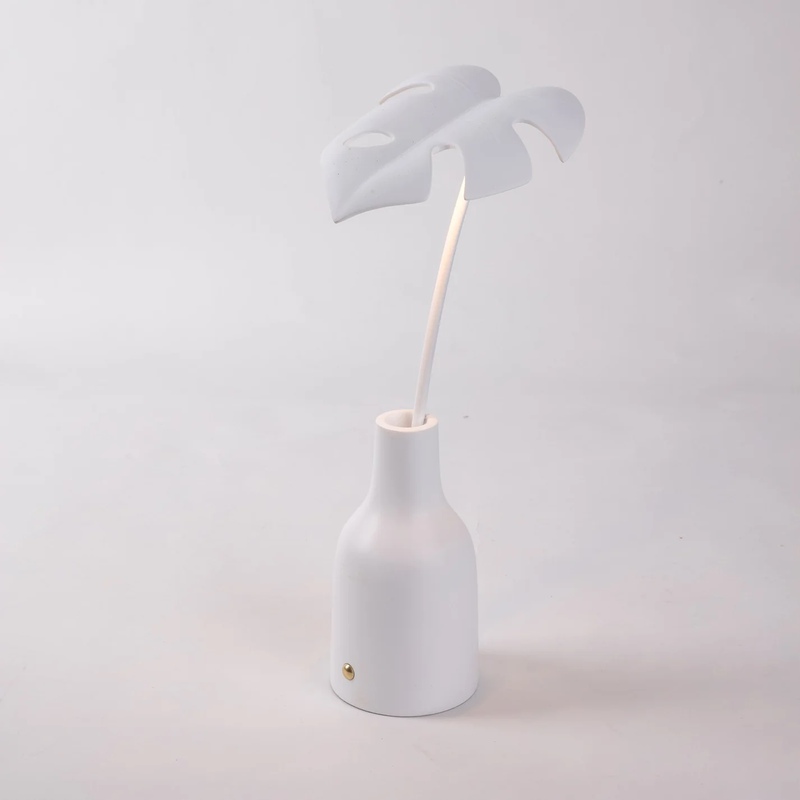 №1 Marcantonio - Leaf Light Delicio, Design and Decorative Arts
