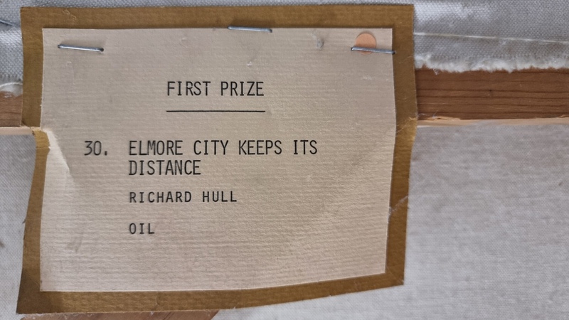view:64334 - Richard Hull, Elmore City Keeps Its Distance - 