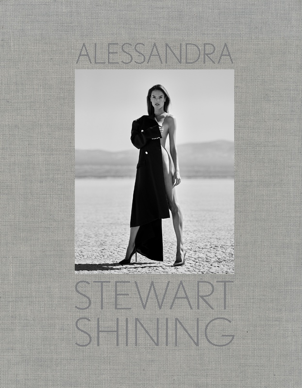 view:61816 - Stewart Shining, Alessandra by Stewart Shining Collector’s Edition - Collector's Case