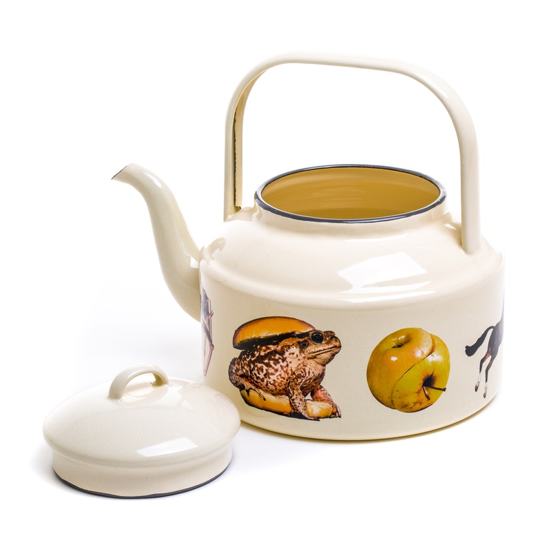 view:68299 - Toiletpaper, Metal Enameled Teapot - 