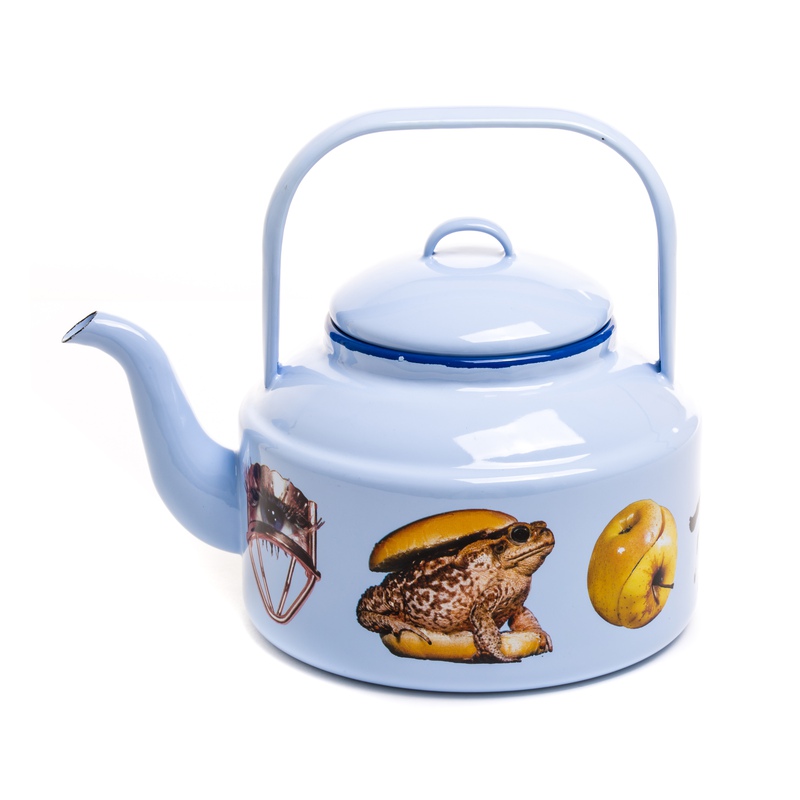 view:68301 - Toiletpaper, Metal Enameled Teapot - 