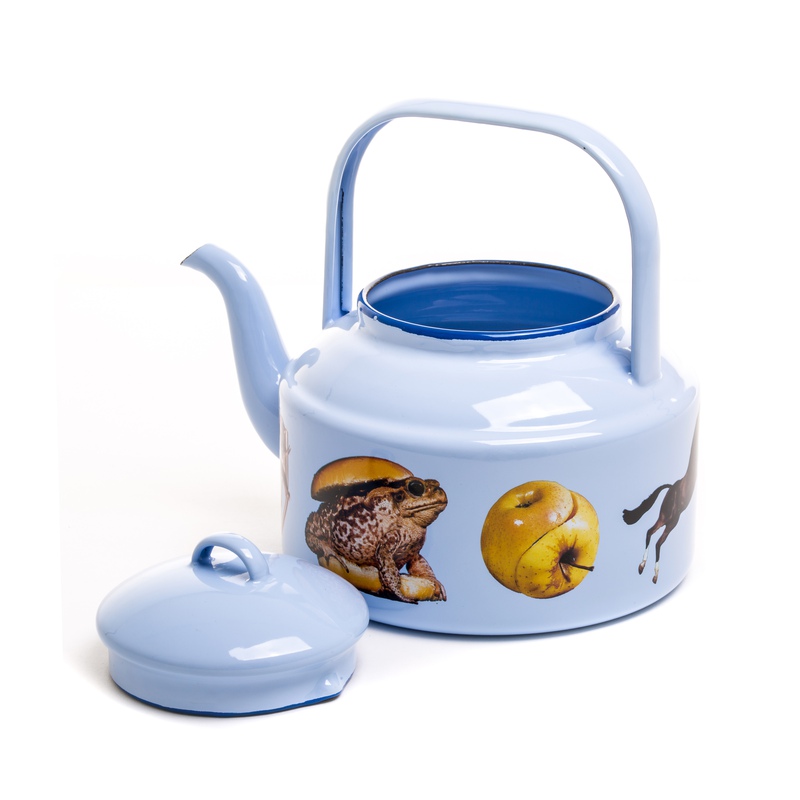 view:68302 - Toiletpaper, Metal Enameled Teapot - 