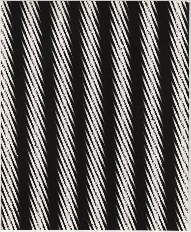 view:39411 - Weegee, Distortion Stripes - 