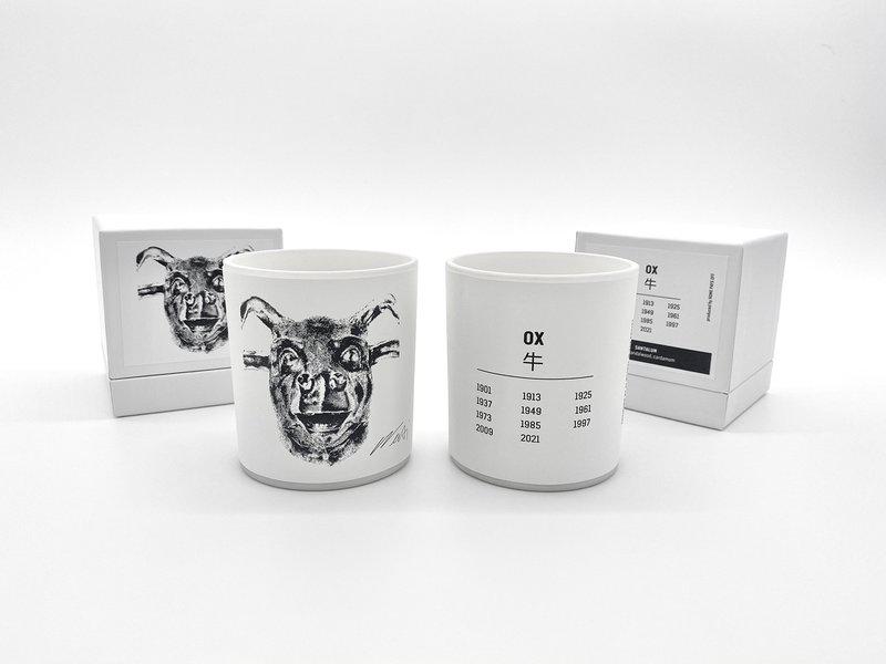 view:58650 - Ai Weiwei, Zodiac "Ox" Candle in Santalum - 