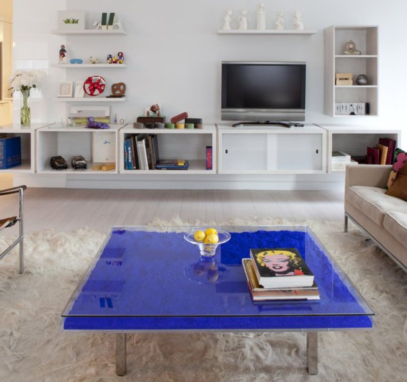 view:7067 - Yves Klein, Table IKB® - Photos by Antoine Bootz Design by Suchi Reddy/Reddymade Design in the home of Sara Meltzer