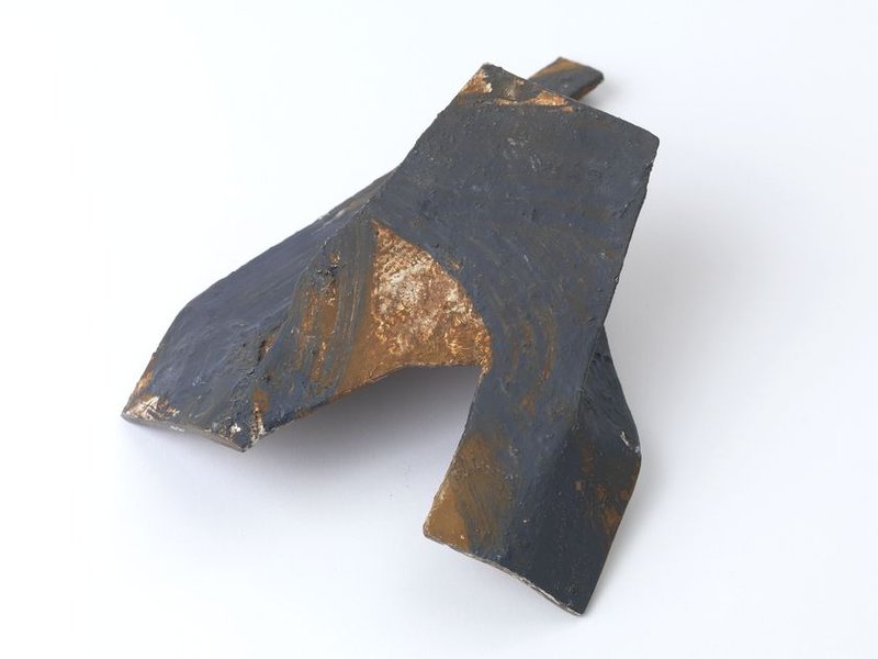 picture of the exhibition location Untitled, 1993-94 (acrylic on cast bronze)