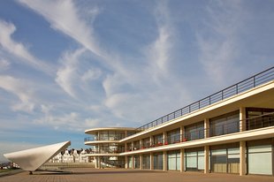 De La Warr Pavilion art gallery
