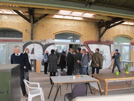  The KUNSTrePUBLIK project space occupies a former railway depot, surrounded