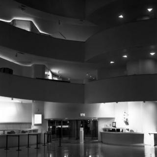 Matthew Pillsbury, Guggenheim Museum, Installation In Progress, October 1, 2004