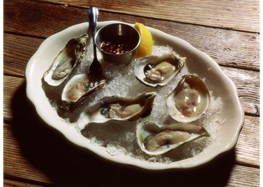 work by Roe Ethridge - Oysters 2005 #:4794